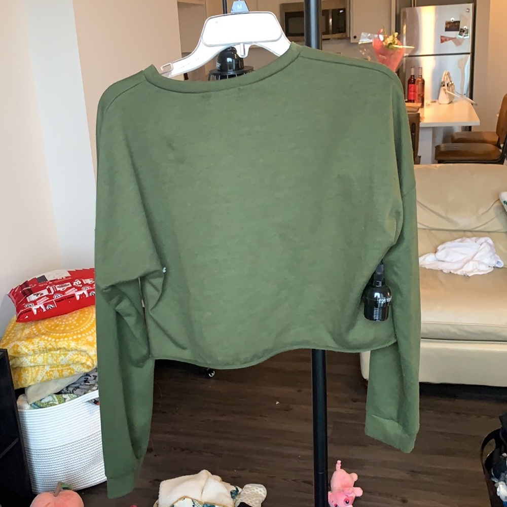 Cropped Sweater - Picture 2 of 3